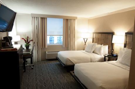 Luxe City Center Hotel