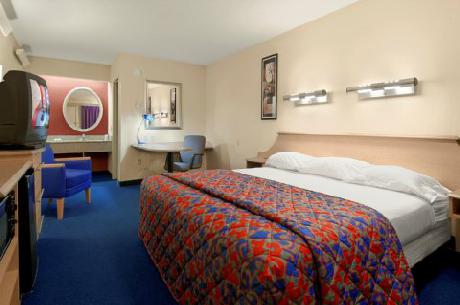 Red Roof Inn Buffalo Niagara Airport