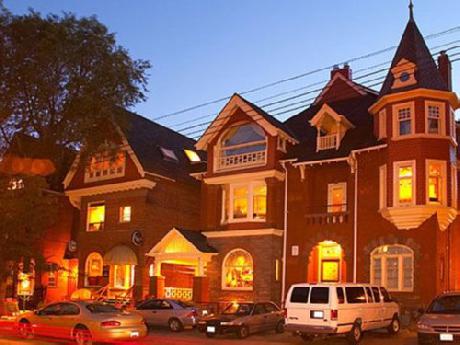 Madison Manor Boutique Hotel