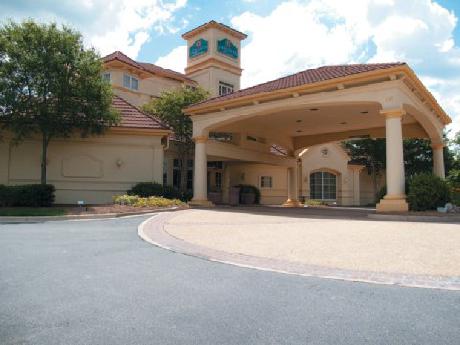 La Quinta Inn & Suites Raleigh Cary