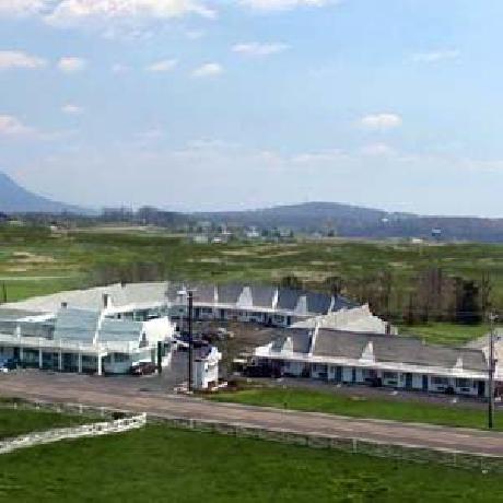 The Village Inn Harrisonburg