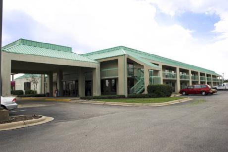 BEST WESTERN Flagship Inn