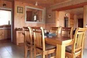 Golden Square Motor Inn