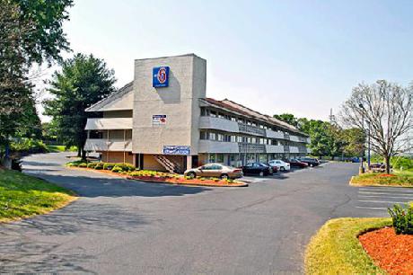 Motel 6 Charlotte Coliseum