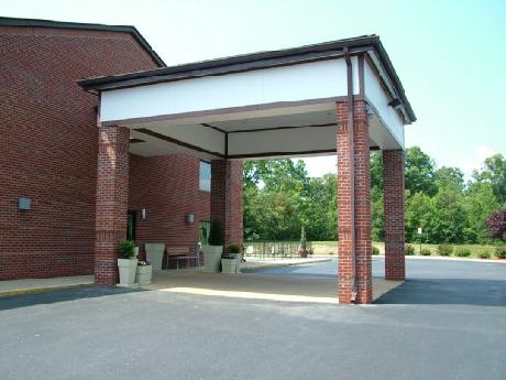 Holiday Inn Express Hotel & Suites DAHLGREN