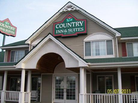 Norwood Inn and Suites