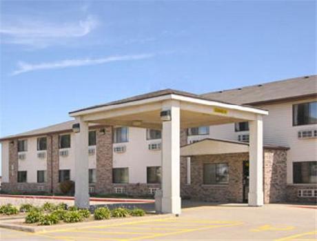 Super 8 McLean/Bloomington SW