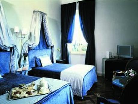 Wuhan Gaoxiong Hotel