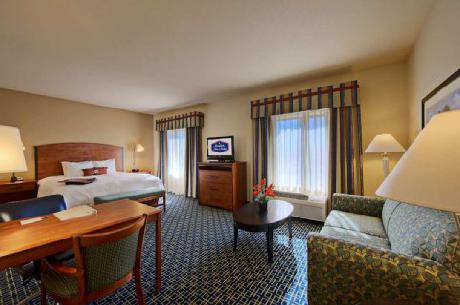 Hampton Inn  Suites Lancaster