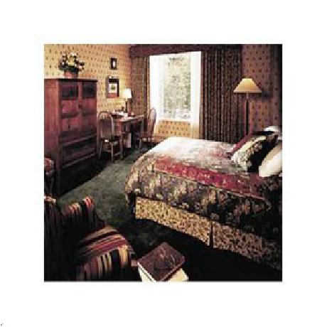 Kananaskis Lodge by EVRentals