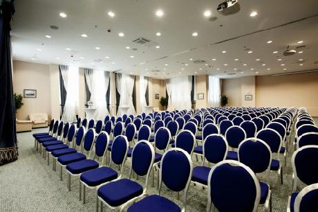 New Peterhof-Peterhof