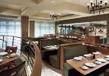 Vivanta by Taj President