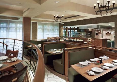 Vivanta by Taj President