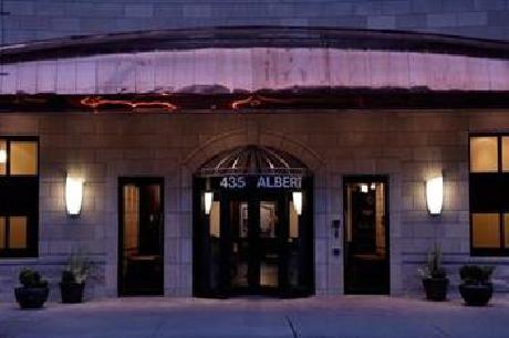 Albert At Bay Suite Hotel