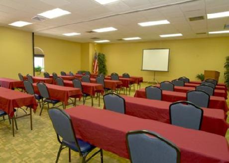 Clarion Inn & Suites At International Drive