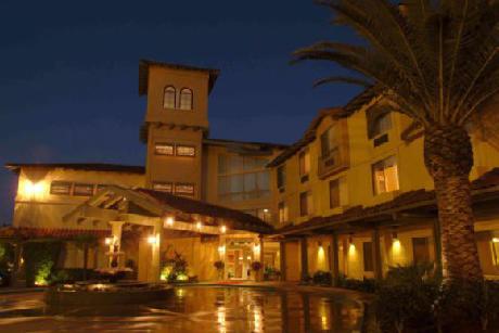 PruneYard Plaza Hotel