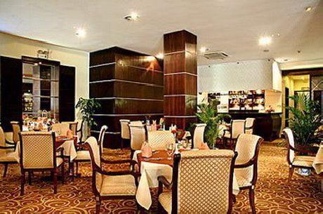 Warm Yes Business Hotel