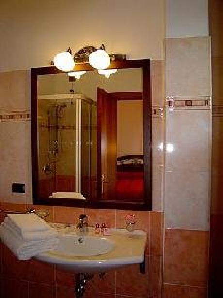 Euro House Airport Inn