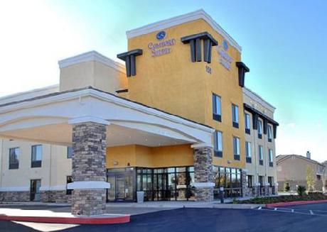 Comfort Suites I-80 W. Of UCD