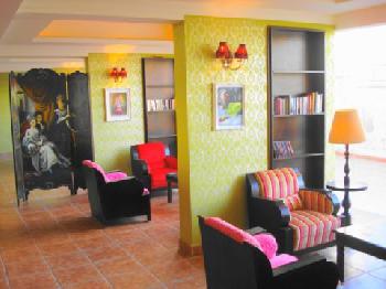 Gondola Hotel and Suites