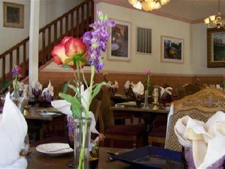 Groveland Hotel at Yosemite Na