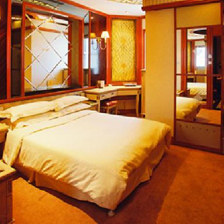 Manhattan Bund Business Hotel