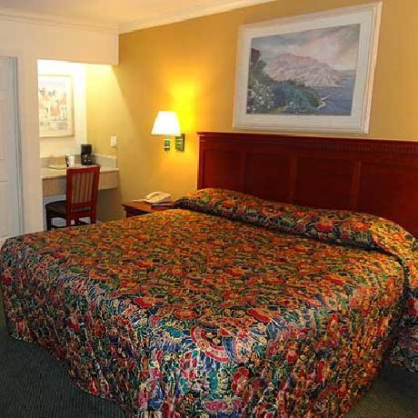 Redondo Inn And Suites