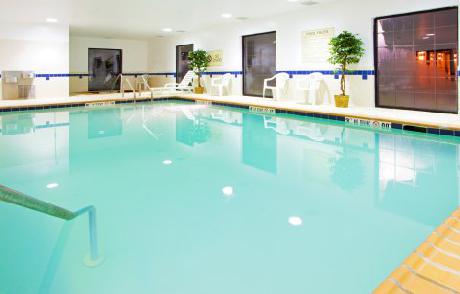 Holiday Inn Express Hotel & Suites I-95 CAPITOL BELTWAY-LARGO