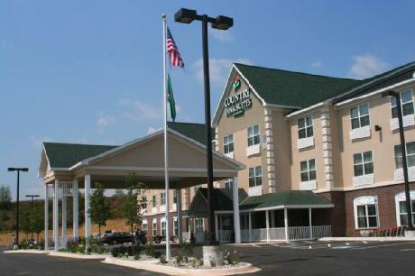 Country Inn & Suites By Carlson, Iron Mountain, MI