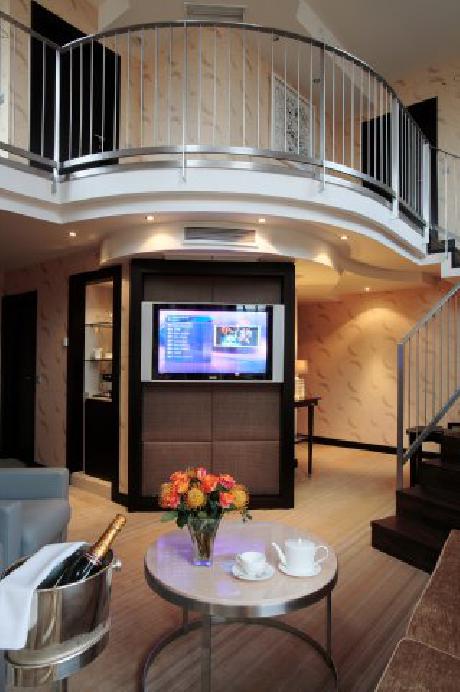 HILTON PRAGUE OLD TOWN