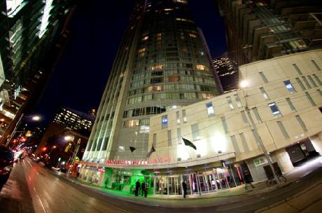 Pantages Hotel Toronto Centre