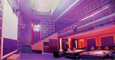 Palace International Hotel