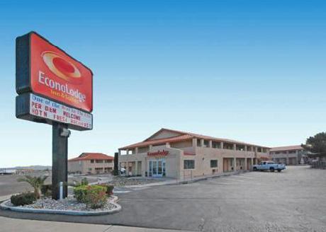 Econo Lodge Inn & Suites