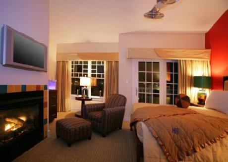 Hotel Blue, an Ascend Collection hotel