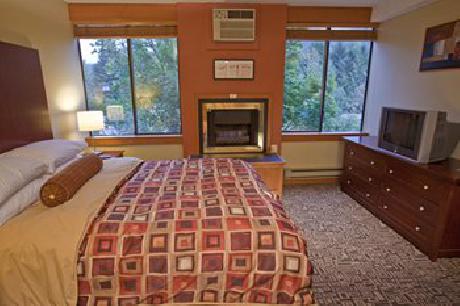 Mountainside Lodge Whistler