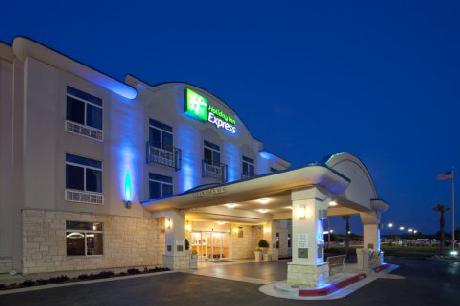 Holiday Inn Express Hotel & Suites BASTROP