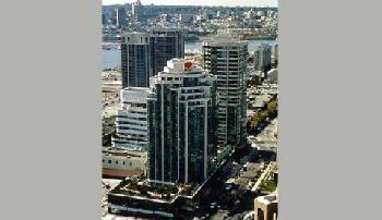 Rosedale on Robson Suite Hotel