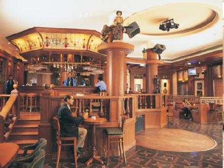 Tivoli Garden Resort Hotel