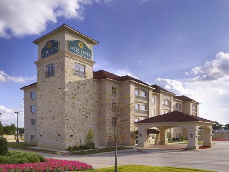 La Quinta Inn & Suites DFW Airport West  Euless