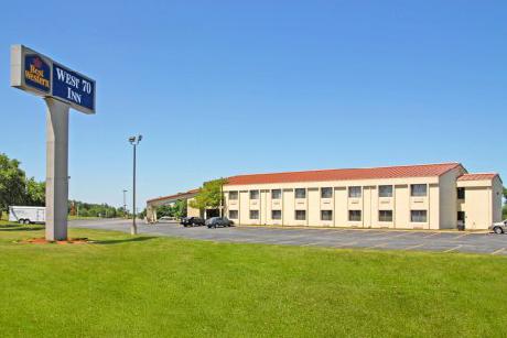 BEST WESTERN West 70 Inn