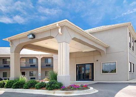 Econo Lodge Inn & Suites
