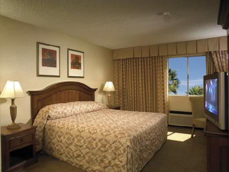 Palace Station Courtyard