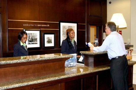 Hampton Inn  Suites Savannah Historic District