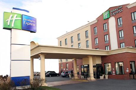 Holiday Inn Express KENNEDY AIRPORT