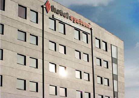 Quality Hotel System