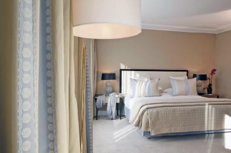 Warwick Champs-Elysees Hotel