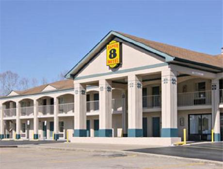 Super 8 Nashville West