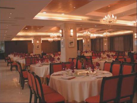 Lake View Garden Hotel