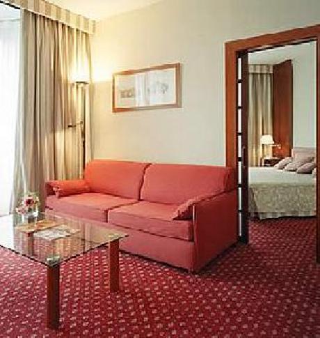 Guitart Grd Passage Barcelona