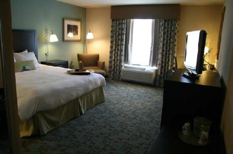 Hampton Inn and Suites Savannah-Airport